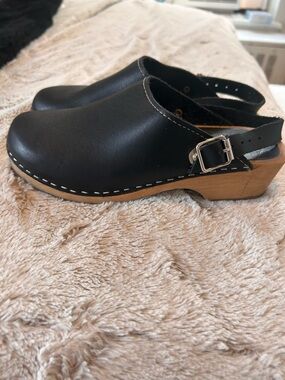 MIA Black Leather Slingback Clogs with Wood-Look Heel